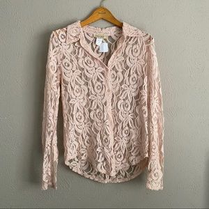 Lace embroidered style shirt